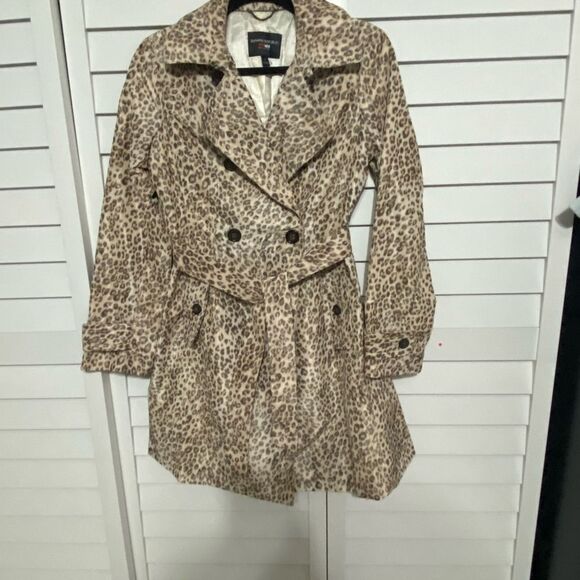 Leopard Print Raincoat - Picture 1 of 7